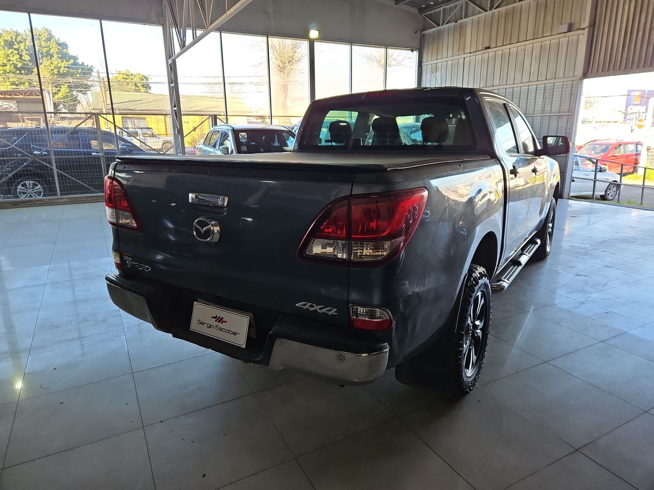 Mazda Bt-50 New Bt 50 Dcab Sdx 4x4 3.2 Aut 2018 Usado en Usados de Primera - Sergio Escobar