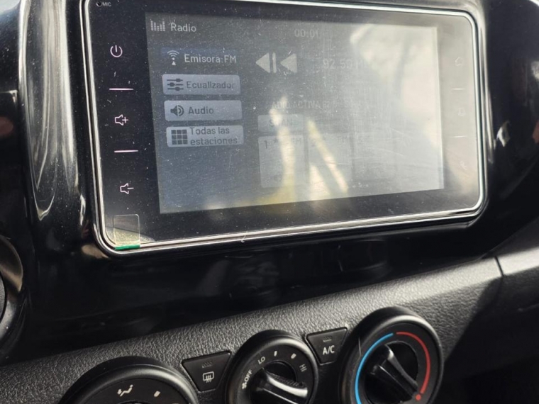 TOYOTA HILUX DX 4X2  2.4 - imagen 8