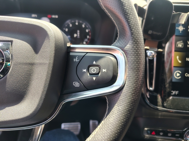 Volvo Xc40 Xc40 T4 Fwd 2.0 Aut 2021 Usado en Rosselot Usados