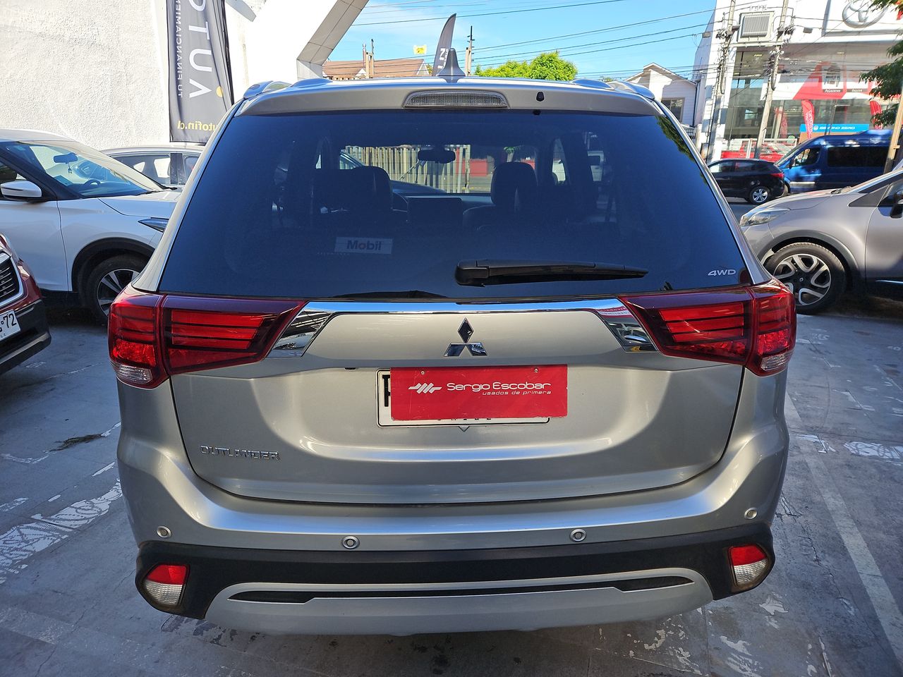 Mitsubishi Outlander Outlander Glx 4x4  2.4 Aut. 2020 Usado en Usados de Primera - Sergio Escobar