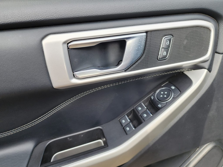 Ford Explorer Xlt 4x2 2022 Usado  Usado en Webautos.cl