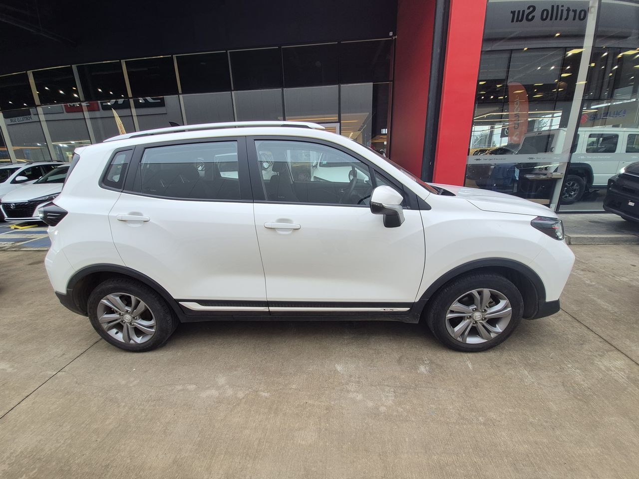 Changan Cs15 Cs15 Hb 4x2 1.5 2024 Usado en Usados de Primera - Sergio Escobar