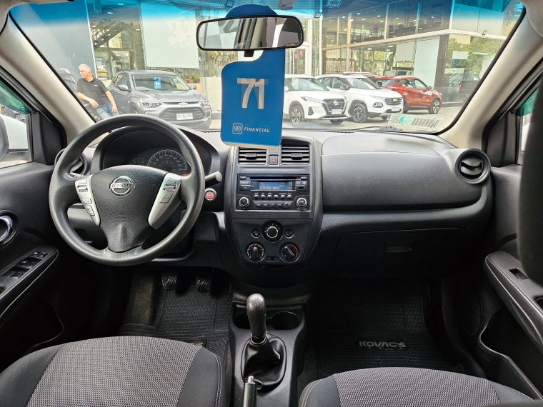 Nissan Versa 1.6 Sense  Mt 2015 Usado  Usado en Kovacs Usados