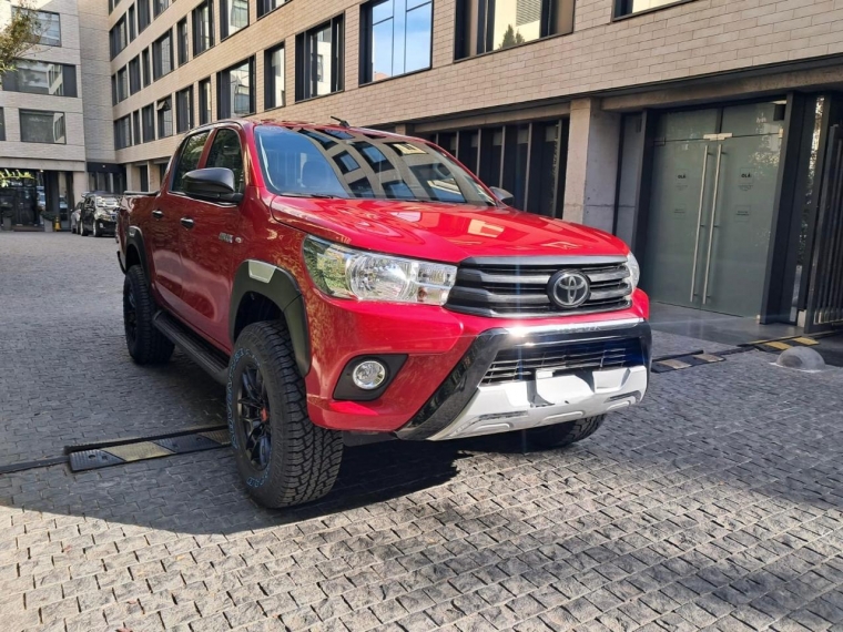 TOYOTA HILUX DX 4X4 2.4 - imagen 3