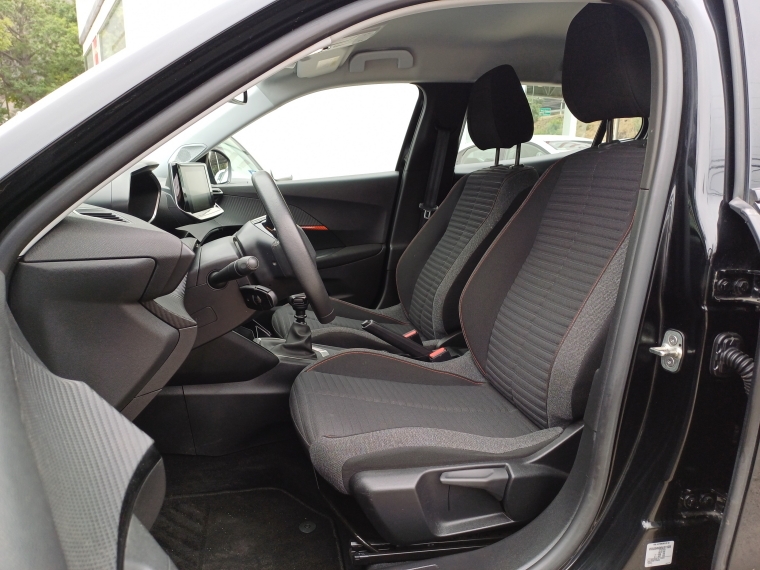 Peugeot 2008 2008 Active 1.2 2021 Usado en Rosselot Usados