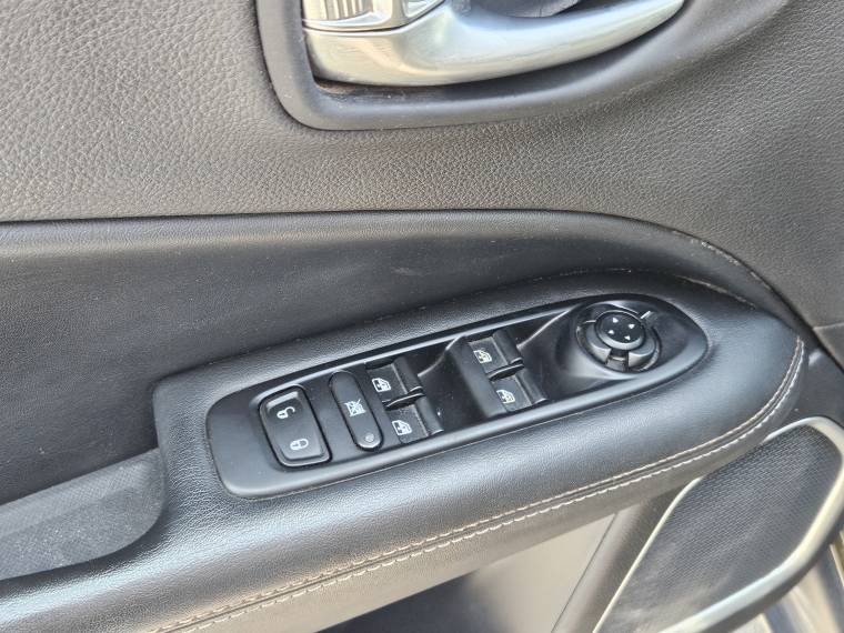 Jeep Compass Sport Lx Mt 2.4 2018 Usado  Usado en Kovacs Usados