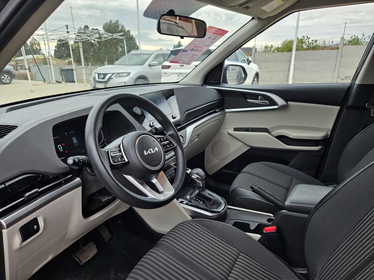 Kia Carens Carens Ex 1.4 Aut 2024 Usado en Rosselot Usados