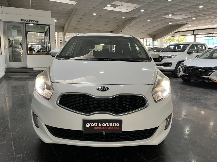 Kia Carens Ex 2.0 Gsl  At 2015  Usado en Grass & Arueste Usados