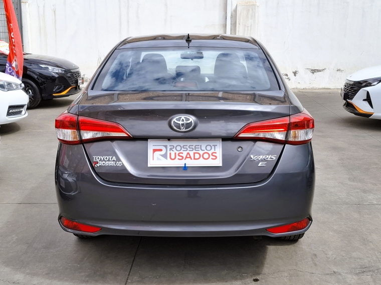 Toyota Yaris sedan Yaris Sedan Otto 1.5 2018 Usado en Rosselot Usados