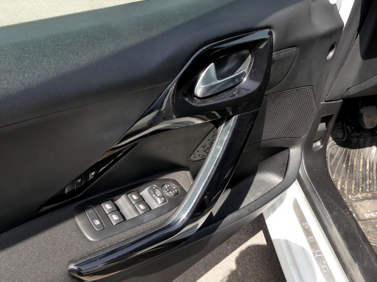 Peugeot 208 Active Signature 2021 Usado  Usado en Webautos.cl