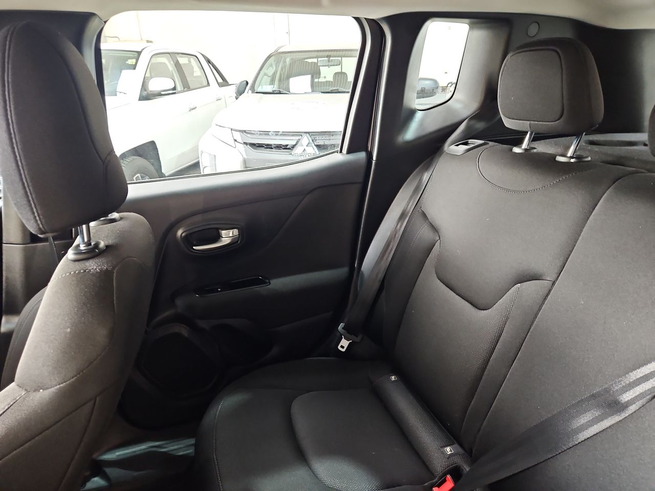 Jeep Renegade Renegade Sport 1.8 2023 Usado en Usados de Primera - Sergio Escobar