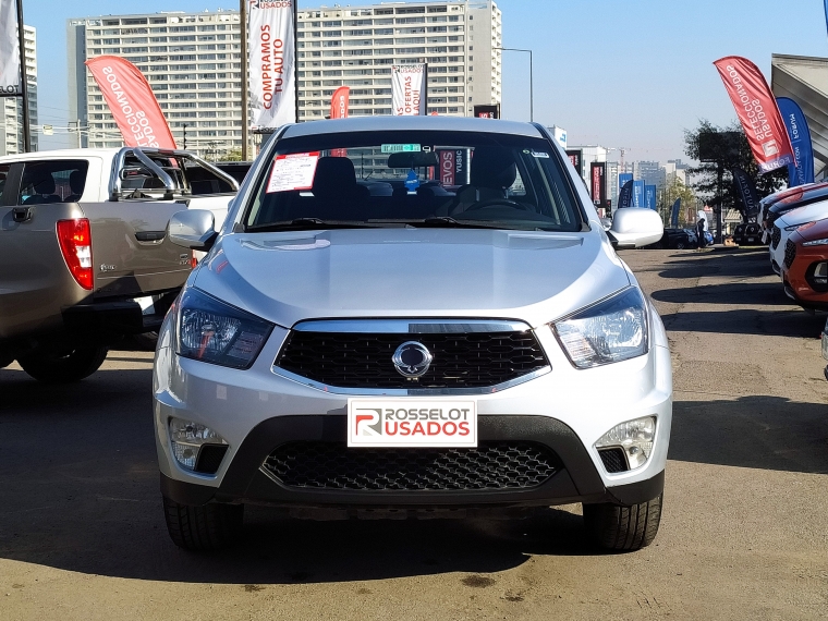 Ssangyong Actyon sport New Actyon Sport 4x2 2.0 Mt A/a Abs Ll -nas612 2017 Usado en Rosselot Usados