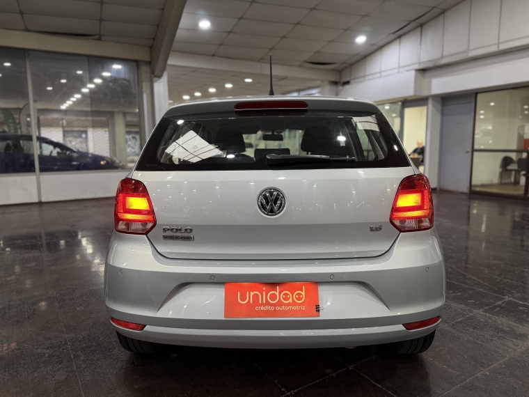 Volkswagen Polo Highline 1.6l Aut 2016  Usado en Grass & Arueste