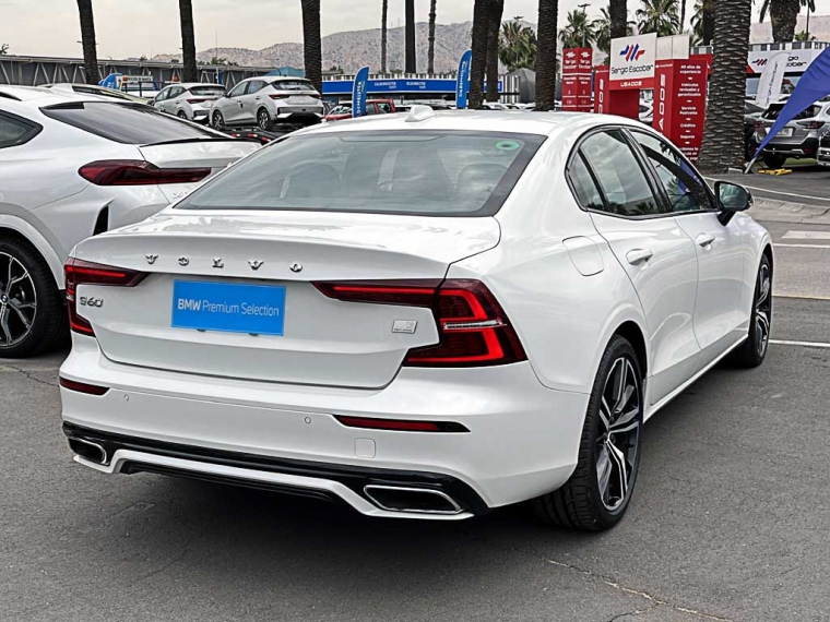 Volvo S60 S60 Ii T8 R-desing 2022 Usado  Usado en BMW Premium Selection