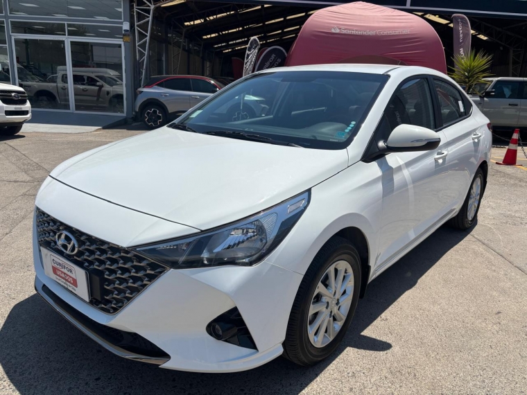 Hyundai Accent Hci 1.4 2023  Usado en Curifor Usados - Promociones