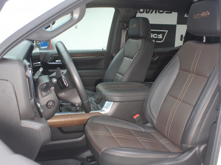 Chevrolet Silverado 3.0 Td High Contry At 4x4 Diesel 2025 Usado  Usado en Kovacs Usados