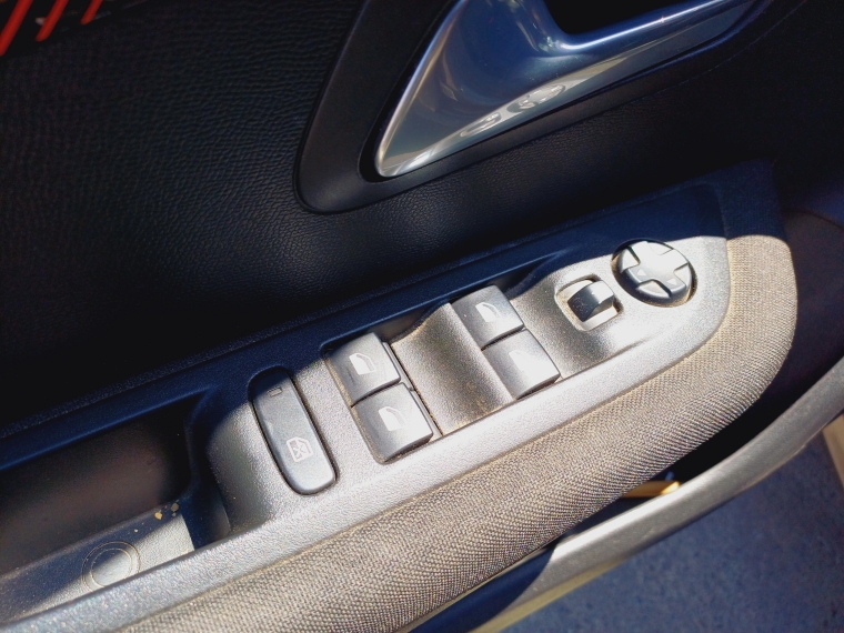 Peugeot 208 208 Blue Hdi 100 4x2 1.5 2022 Usado en Rosselot Usados