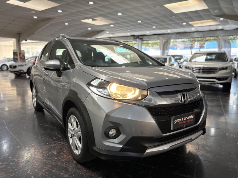 Honda Wr-v Lx 1.5l 5mt Ac 2018  Usado en Grass & Arueste