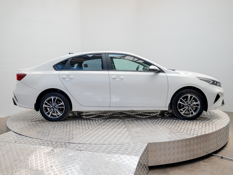 Kia Cerato Ex 1.6l 6mt Full 2023 Usado  Usado en Pompeyo