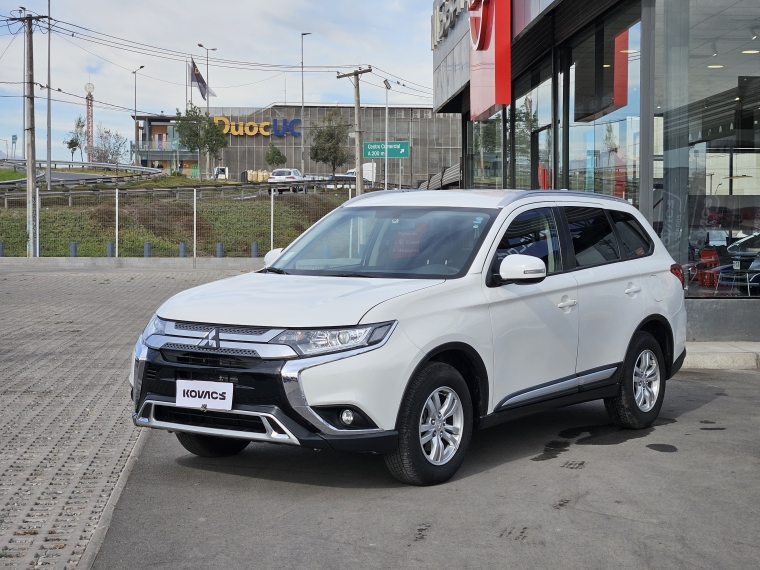 Mitsubishi Outlander Glx At 4x2 2.0 2023 Usado Usado en Kovacs Usados Mitsubishi Outlander Glx At 4x2 2.0 2023 Usado Usado en Kovacs Usados