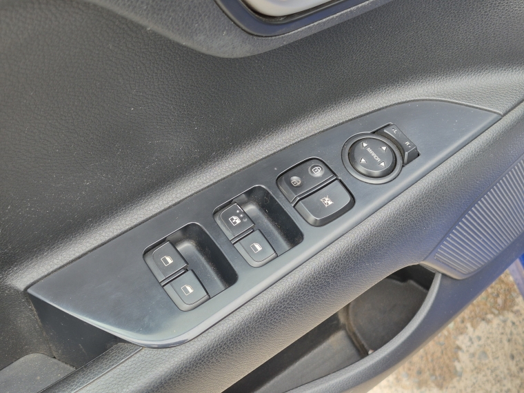 KIA Rio5 — foto 12 de 19