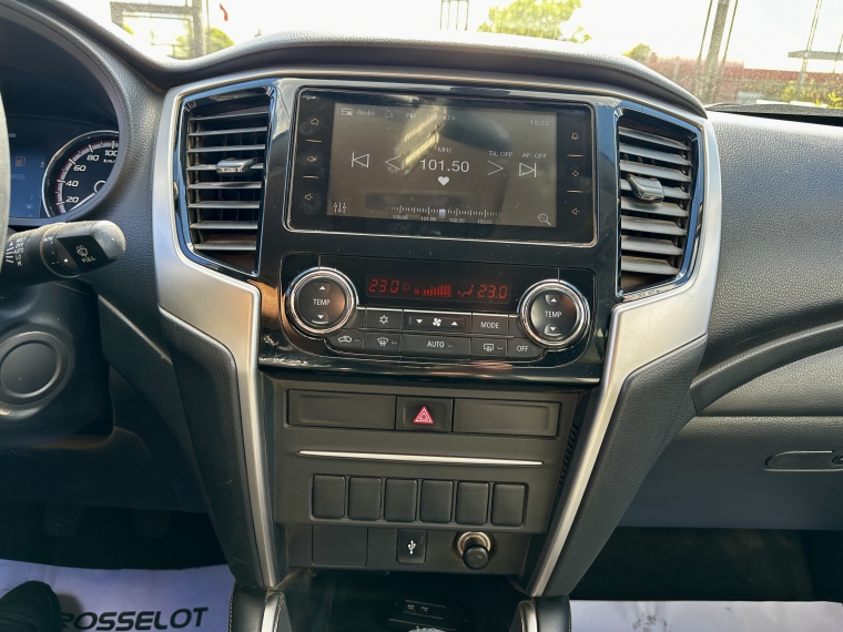 Mitsubishi L200 L200 Dakar Hp 4x4 2.4 2023 Usado en Rosselot Usados