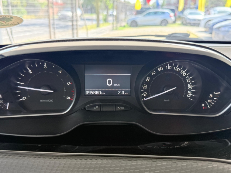 Peugeot 208 Allure Hdi 1.6 2017 Usado en Automotriz Olea Flaño