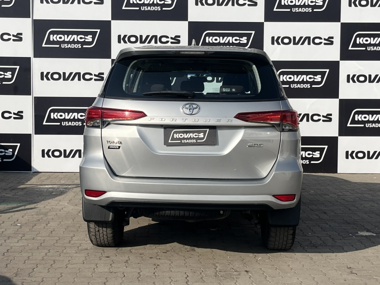 Toyota Fortuner Sr5 Lfc0 At 2018 Usado  Usado en Kovacs Usados