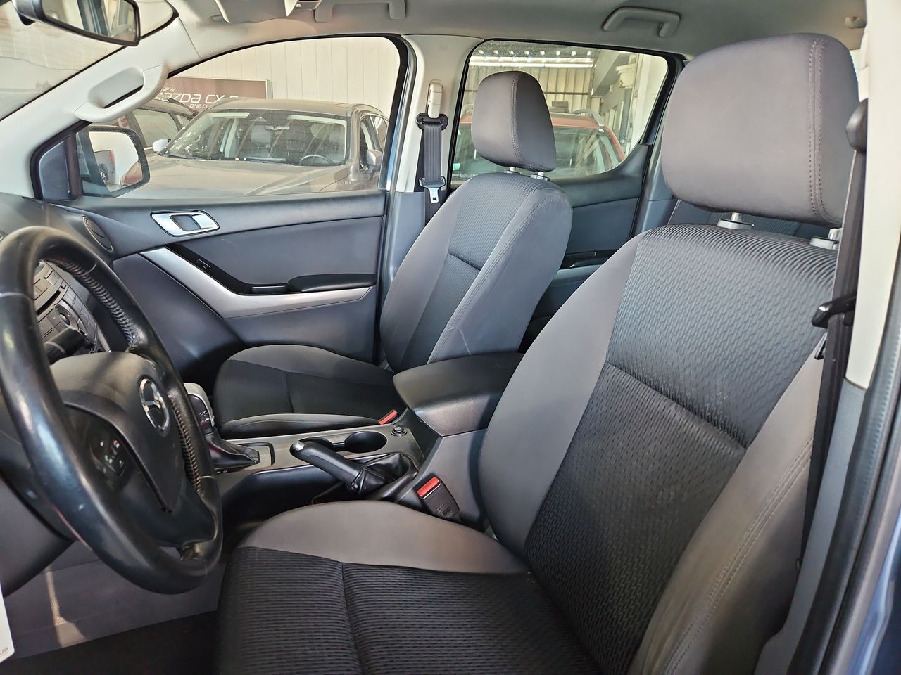 Mazda Bt-50 New Bt 50 Dcab Sdx 4x4 3.2 Aut 2018 Usado en Usados de Primera - Sergio Escobar