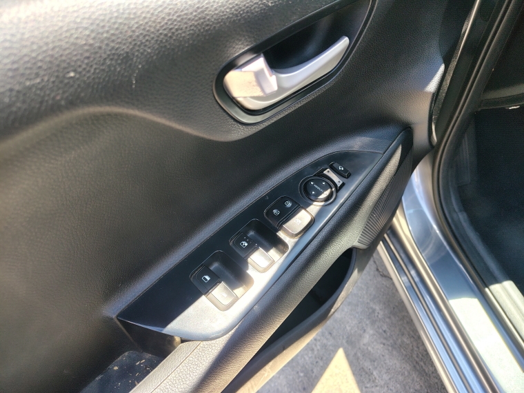 Kia Rio 4 Rio 4 Ex 1.4 Aut 2018 Usado en Rosselot Usados