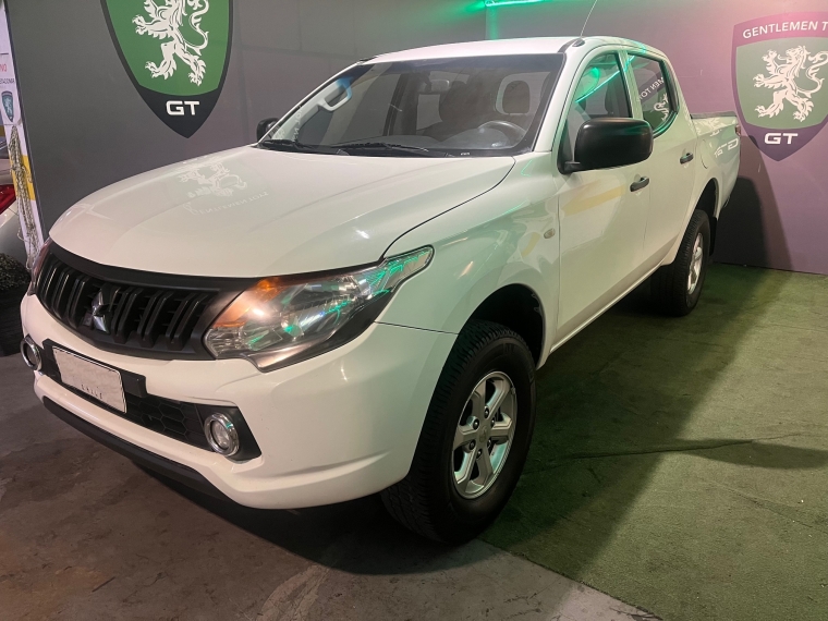 Mitsubishi L200 Work Cr 2.4 2017  Usado en GT Autos