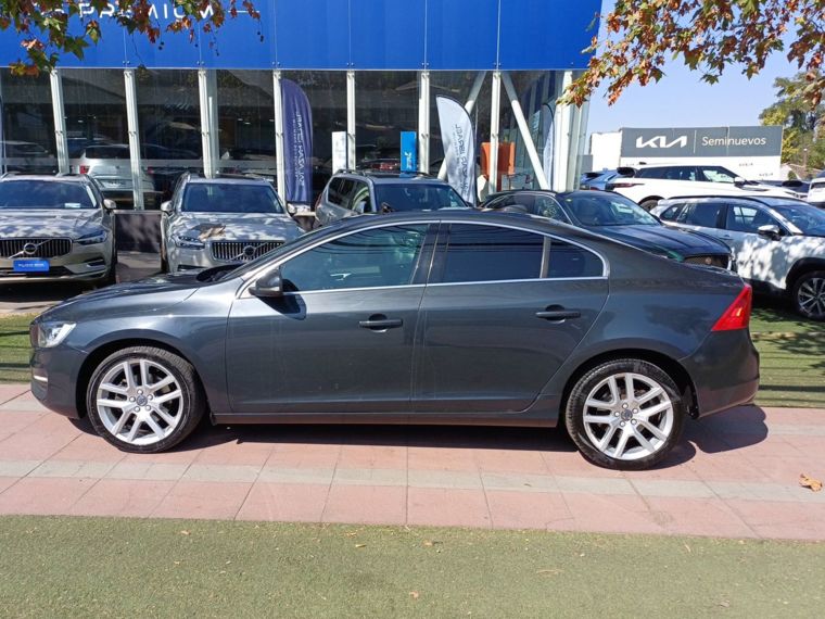 Volvo S60 2.0 D2 Diesel Limited 2wd At 4p 2019 Usado  Usado en Webautos.cl