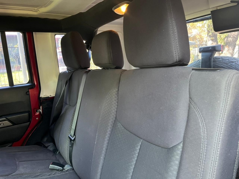 Jeep Wrangler  3.6 Unlimited Sport 4x4 At 5p. 2013 Usado en Autoadvice Autos Usados