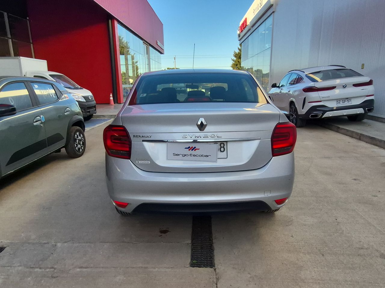 Renault Symbol Symbol Zen 1.6 2018 Usado Usado en Webautos.cl Renault Symbol Symbol Zen 1.6 2018 Usado Usado en Webautos.cl