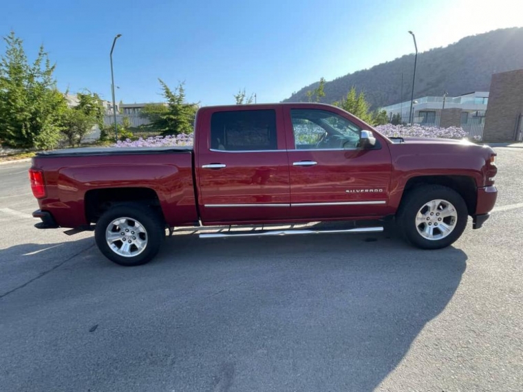 Chevrolet Silverado Dcab 4x4 Sohc 5.3 Aut 2018  Usado en Automarket Chile