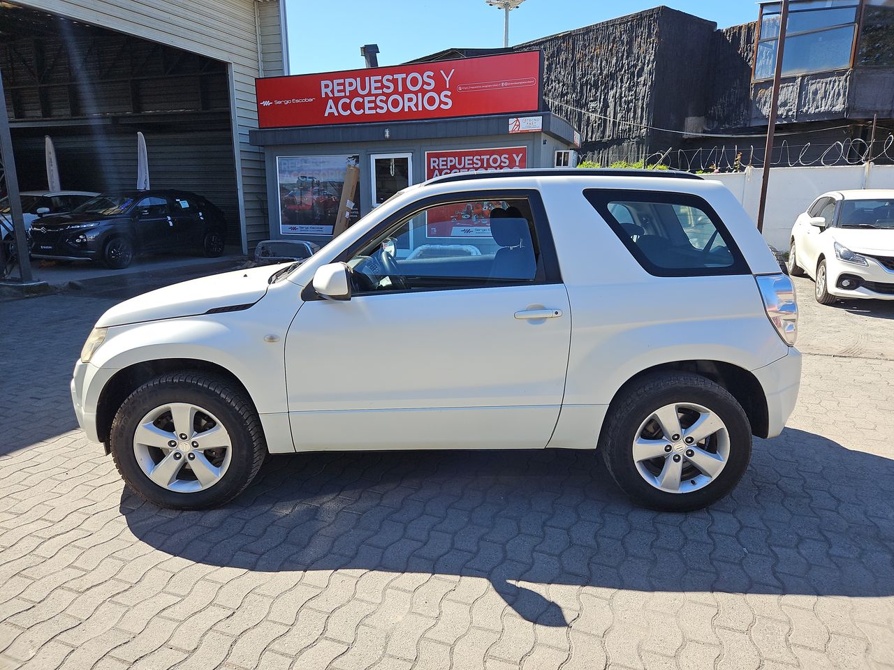 Suzuki Grand vitara Grand Vitara Glx Sport 2.4 2011 Usado Usado en Webautos.cl Suzuki Grand vitara Grand Vitara Glx Sport 2.4 2011 Usado Usado en Webautos.cl