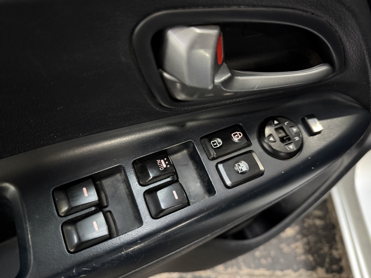 Kia Rio 5 Ex 1.4l 6mt Ac Full 2016  Usado en Grass & Arueste
