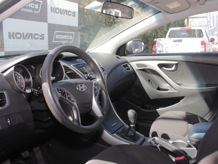 Hyundai Elantra Fl Gls 1.6 2015 Usado  Usado en Kovacs Usados
