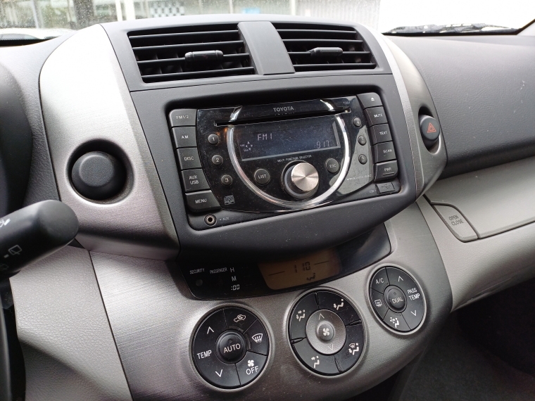 Toyota Rav4 Rav 4 2.0 Aut 4x2 2011 Usado en Rosselot Usados