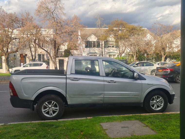 SsangYong Actyon Sport — foto 12 de 17