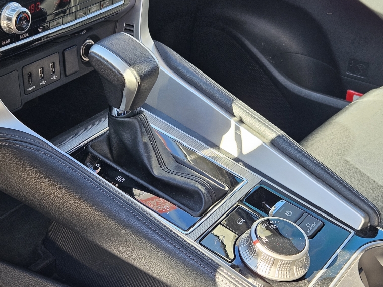 Mitsubishi Montero sport Montero Sport 4x4 3.0 Aut 2024 Usado en Rosselot Usados