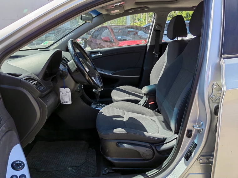 Hyundai Accent Accent Rb Hb Gls Full 1.6 Aut 2014 Usado en Rosselot Usados