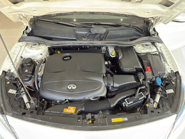 Infiniti Qx30 2.0t Aut Sport  2020 Usado en Automotriz Olea Flaño