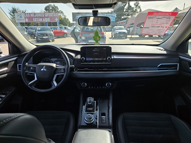 Mitsubishi New outlander Outlander Gls 4x4 2.5 At 2024 Usado en Rosselot Usados