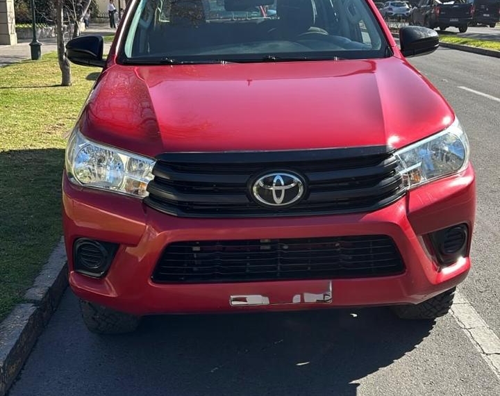 Toyota Hilux — foto 3 de 12