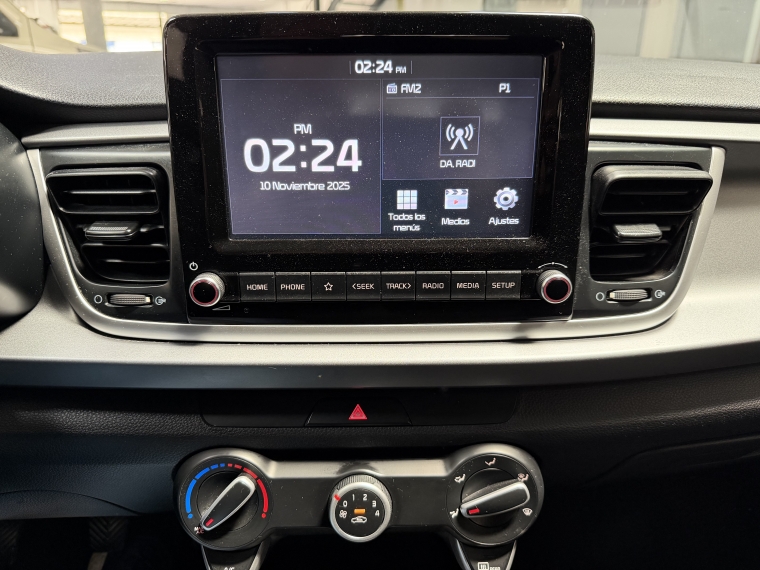 Kia Rio 5 Ex 1.4l 6mt Ac Abs 2023  Usado en Grass & Arueste
