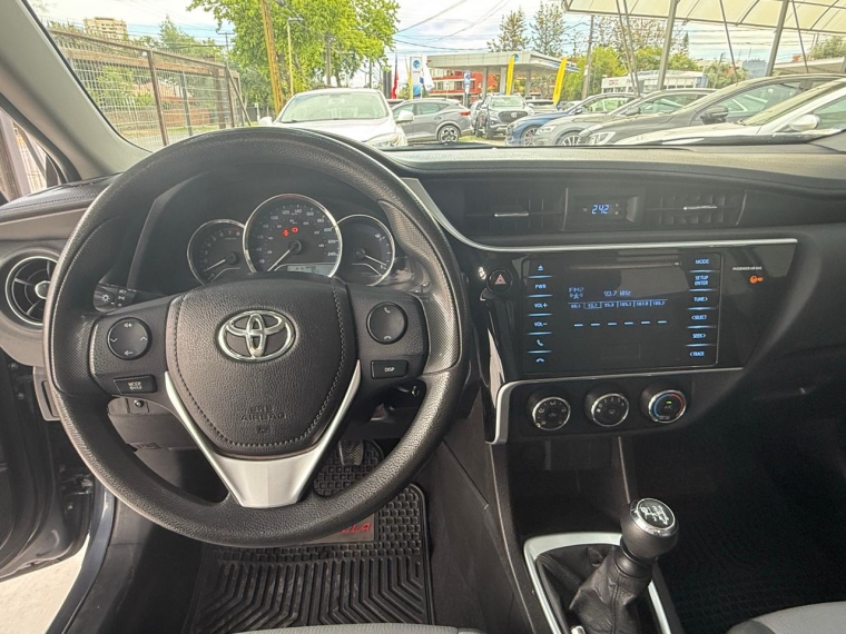 Toyota Corolla New Corolla Gl 1.8 2017 Usado en Automotriz Olea Flaño