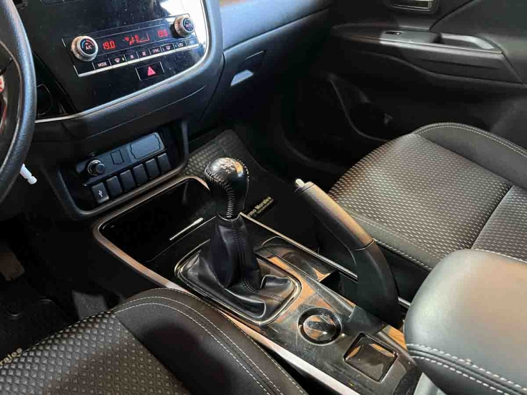 Mitsubishi Outlander 2.0 2023 Usado  Usado en Webautos.cl