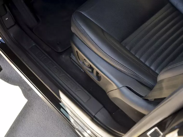 Land rover Discovery sport 2.0 S Diesel 4x4 204hp At 5p 2025 Usado Usado en Webautos.cl Land rover Discovery sport 2.0 S Diesel 4x4 204hp At 5p 2025 Usado Usado en Webautos.cl