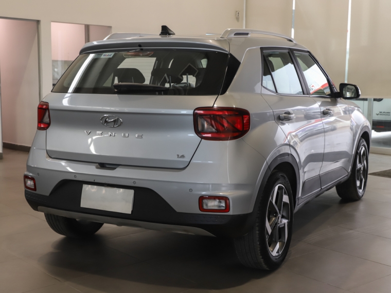Hyundai Venue Qx 1.6 At Value 2023  Usado en Guillermo Morales Usados